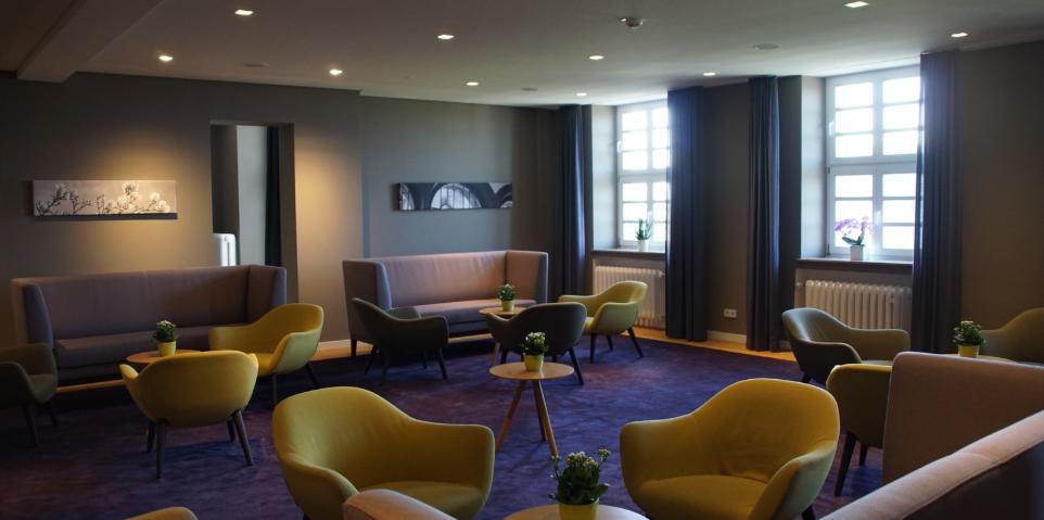 Domlounge1