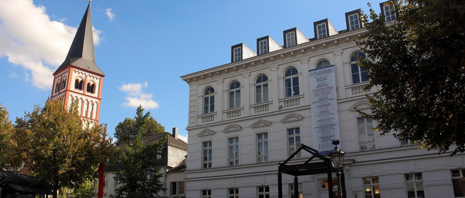 Stadtmuseum und Servatiuskirche c by Björn Langer