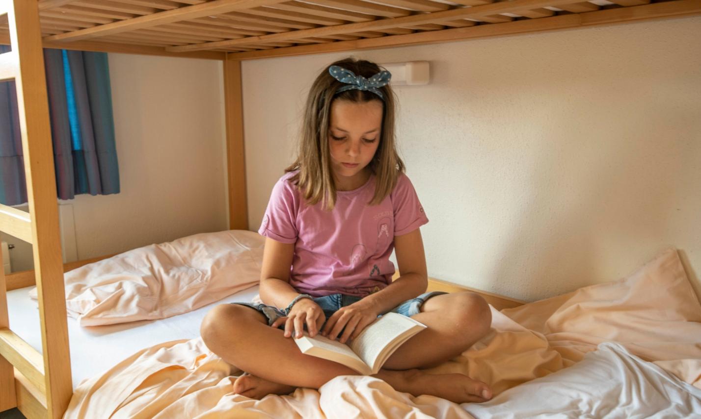Maedchen_lesen_